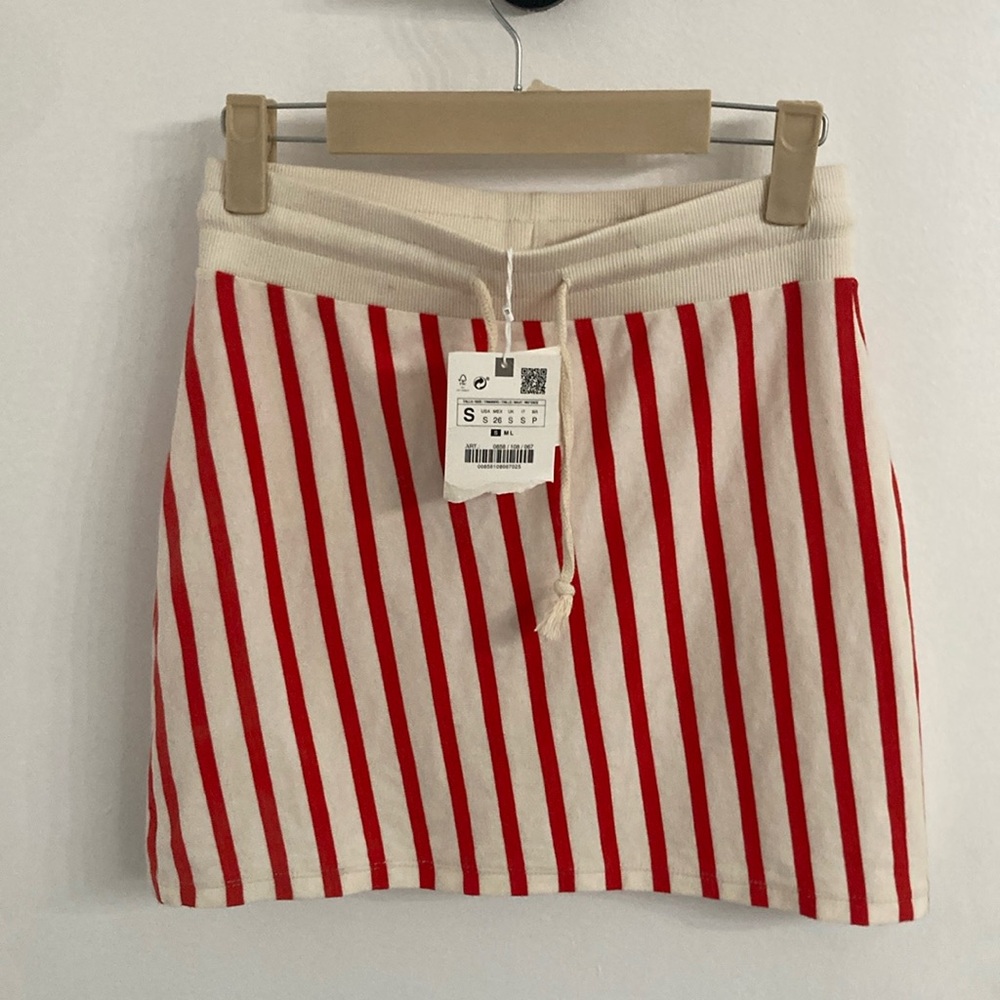 Zara Red and Cream Striped Mini Skirt